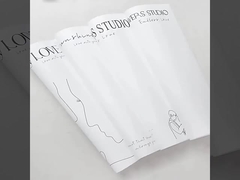 بيع بالجملة من الورق الحد الأدنى، مواد الورق المقاومة للماء في نمط الزهور للتعبئة الورقية لعيد الحب