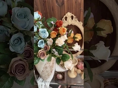 أزهار مزيفة، 6 رؤوس 