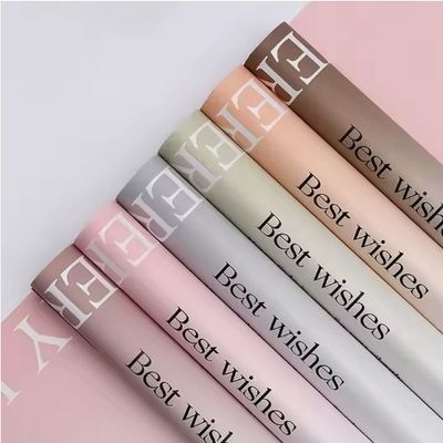 سعر جيد ورق تغليف الزهور المقاوم للماء ودائم 58 * 58 سم متوافق مع الطباعة المطبوعة الانترنت