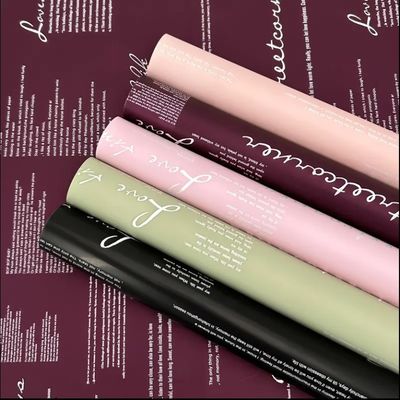 سعر جيد ورق تغليف الزهور غير الشفاف لتحميل الهدايا المقاومة للماء الانترنت