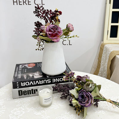 شراء طراز فرنسي مشوي متعدد الرؤوس الوردة محاكاة طاولة الزهور ترتيب الزهور، الزهرة المحمولة، الزخرفة باقة الزهور مزيفة تصنيع عبر الإنترنت