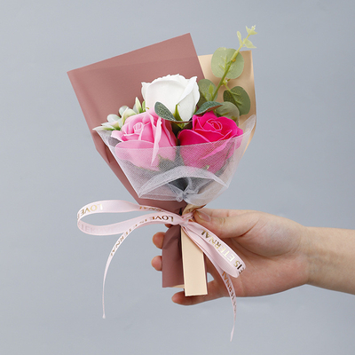 شراء بوكيت صغير يوم الحب، صابون الورود، زهرة دائمة، صندوق هدايا العلاج العطري، هدايا تذكارات DIY بالجملة online manufacture